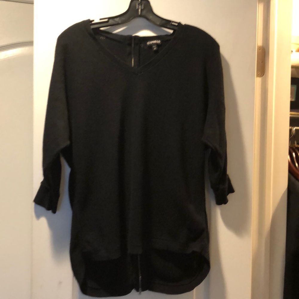 Express v neck 3/4 sleeve sweater